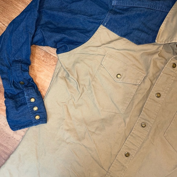 Wrangler snap large shirt - Picture 5 of 10